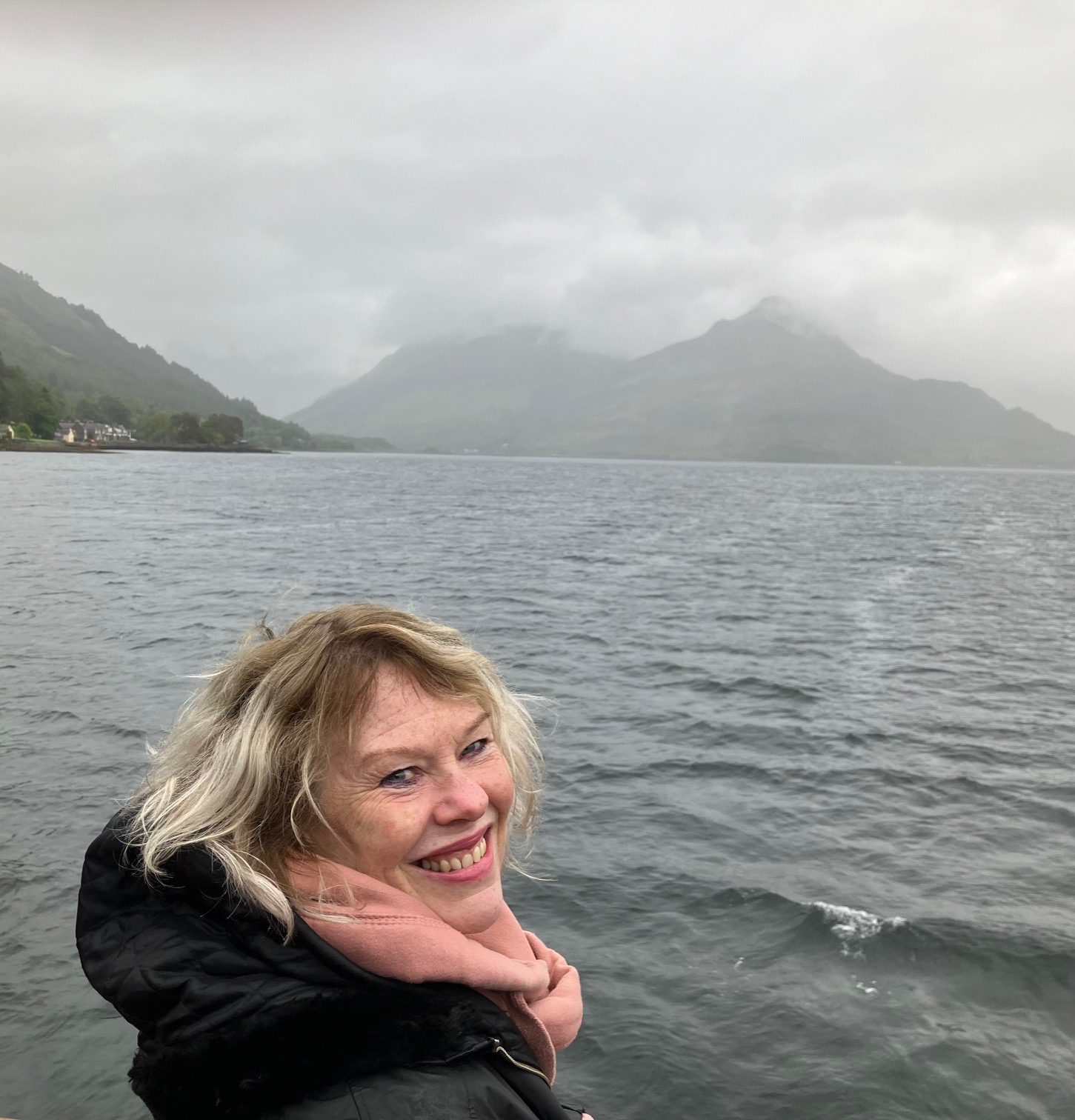 Picture of Sarah looking out over the sea